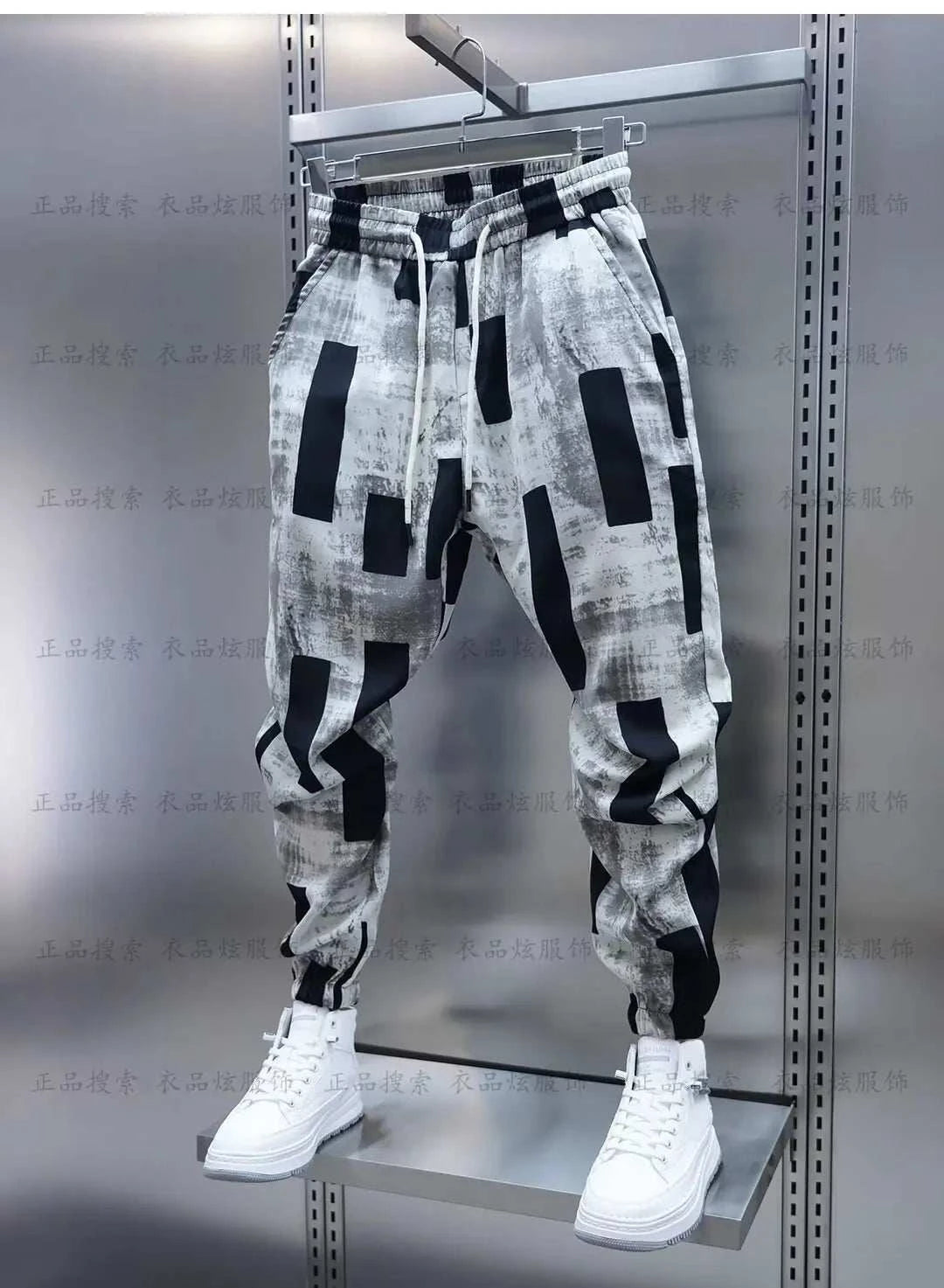 Mens Stylish Loose Fit Joggers With Dry Fit Technology