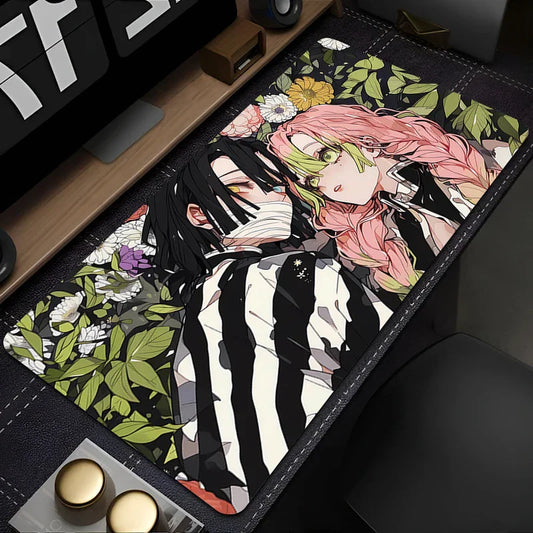 iguro And Mitsuri Love Bloom Desk Mat