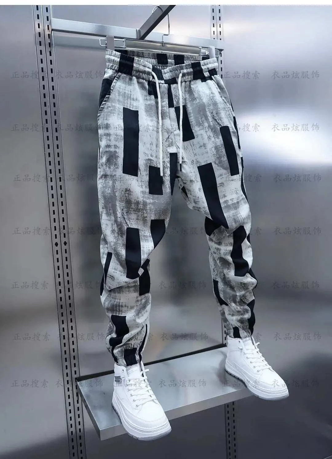Mens Stylish Loose Fit Joggers With Dry Fit Technology